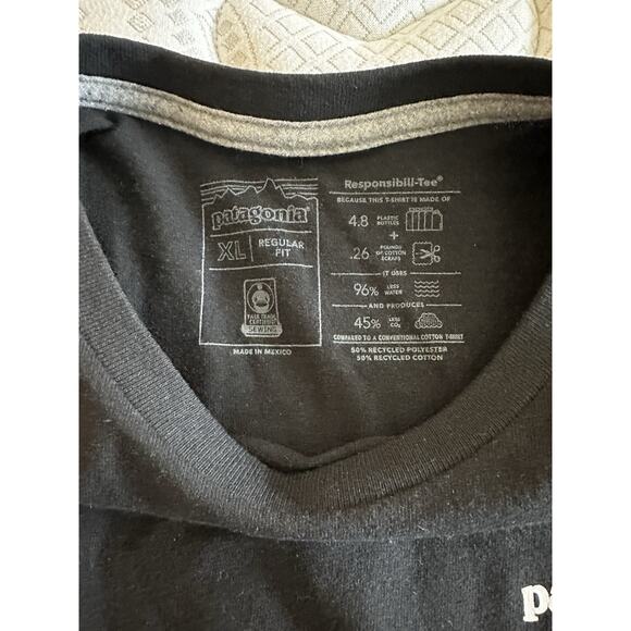 Patagonia Black Logo Responsibili-Tee Long Sleeve Shirt XL - Picture 4 of 4